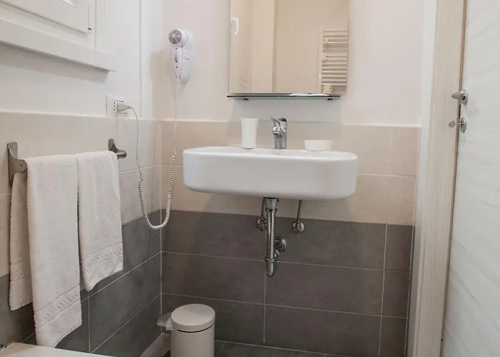 Momenti Romani Bed & Breakfast 4*